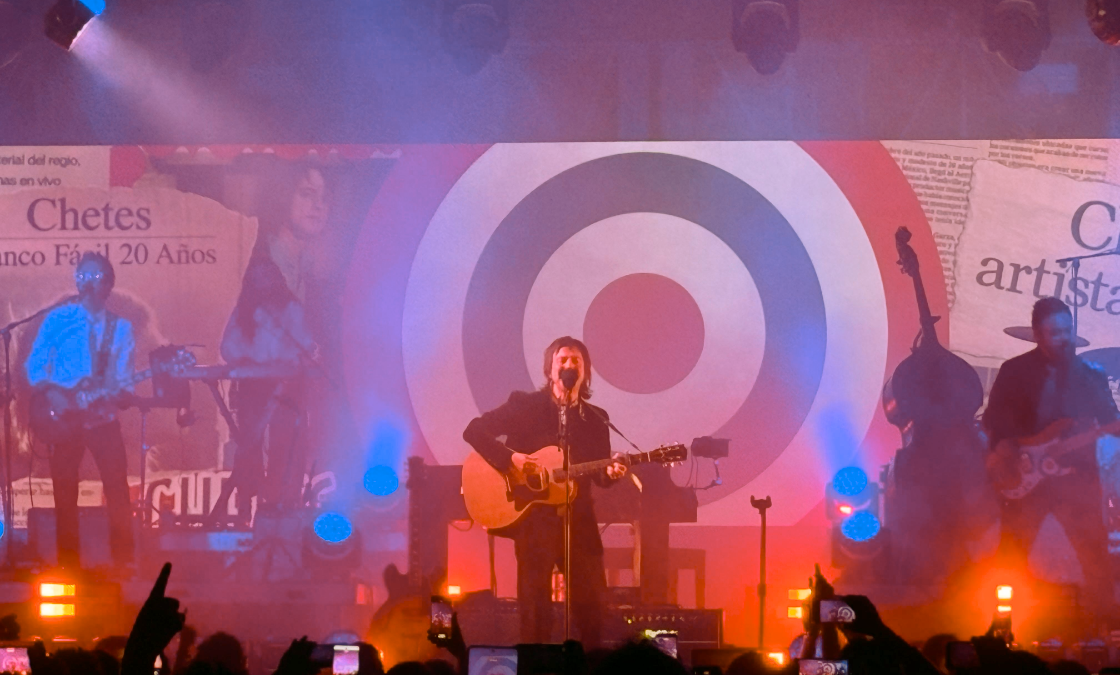 chetes-pabellon-oeste-20-anos-de-blanco-facil-resena-concierto