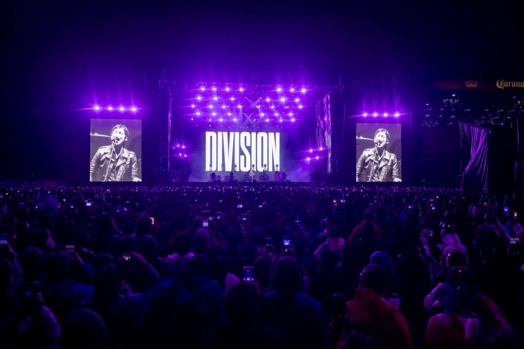 División Minúscula en el Vans Warped Tour México