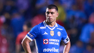Erik Lira ya regresó a los entrenamientos con Cruz Azul: Es duda para el partido contra Santos