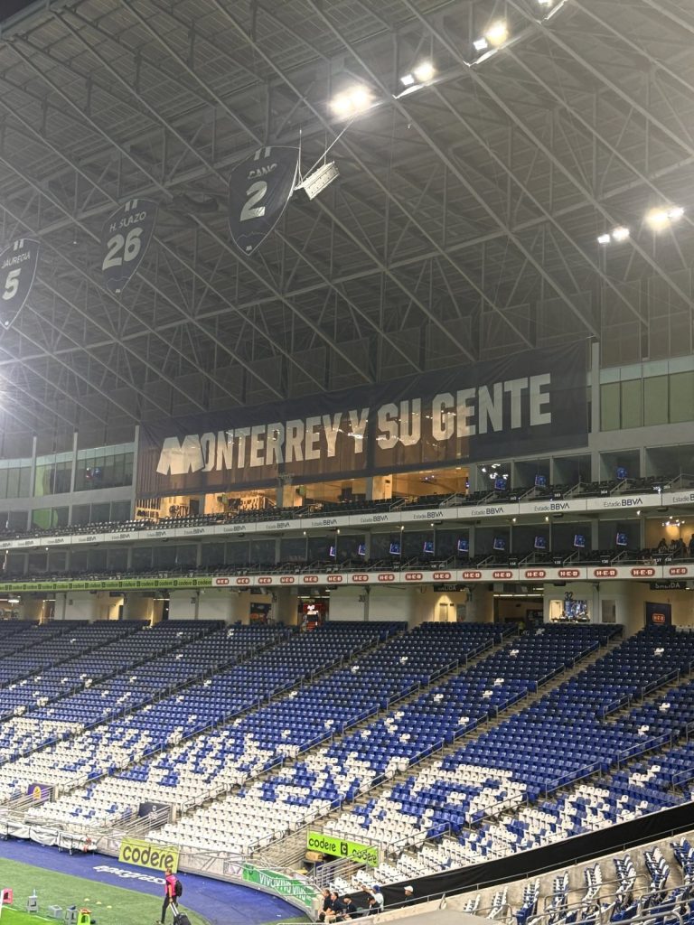 Rayadas vs Necaxa: ¿Cómo se vive un 10-0 en el Estadio de Monterrey?