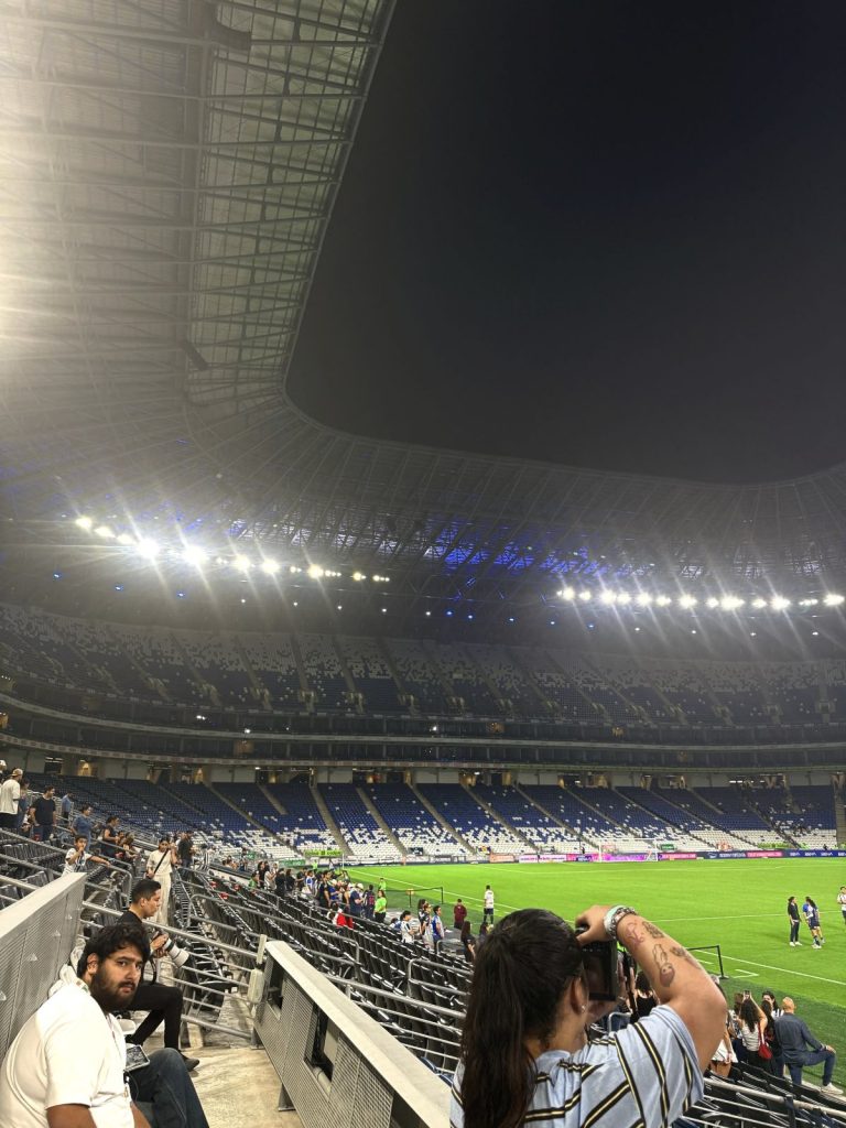 Rayadas vs Necaxa: ¿Cómo se vive un 10-0 en el Estadio de Monterrey?