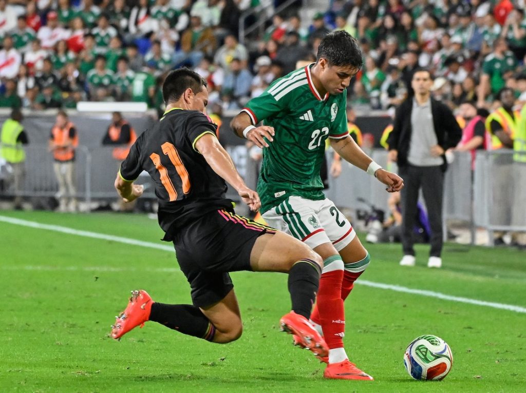Everardo López ante Perú
