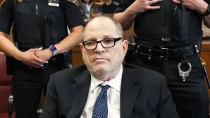 Condenan a 15 años de prisión a Harvey Weinstein por delito sexual cometido en 2006