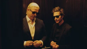 Paul Banks y Daniel Kessler de la banda Interpol. Anuncio de conciertos en México para 2027 y lanzamiento del disco This Mirror Weighs a Ton.