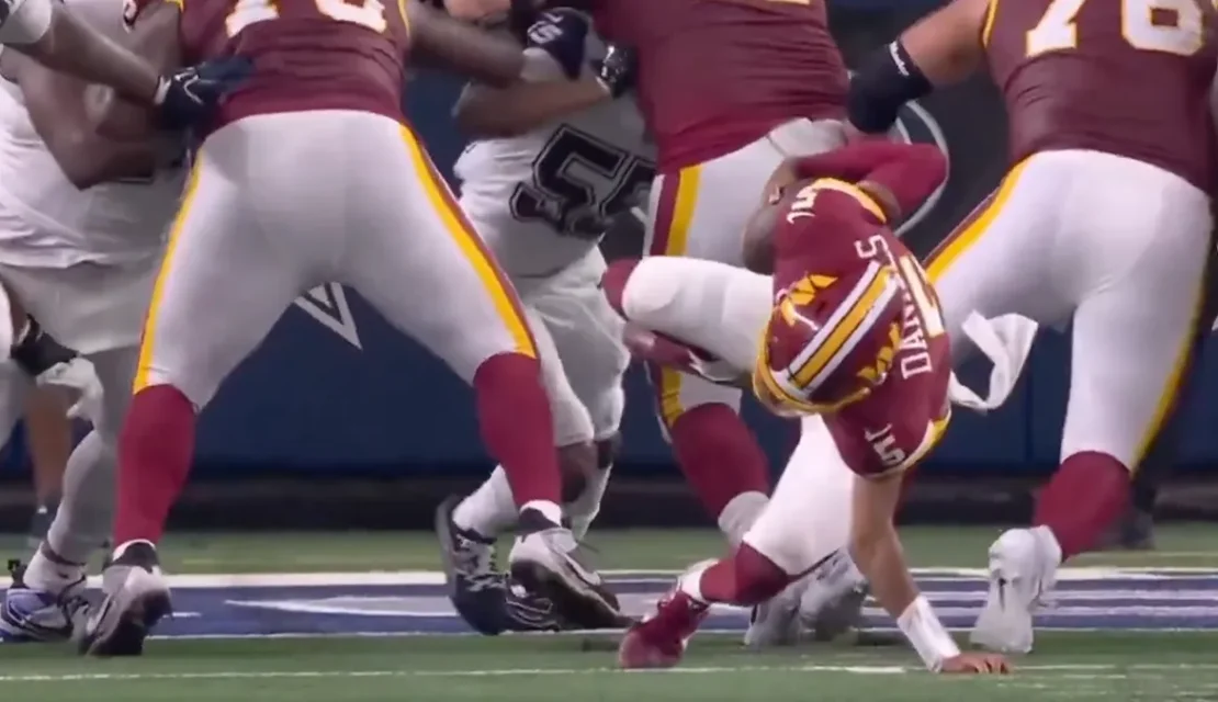Commanders perderán un rato a Jayden Daniels tras una terrible lesión en el codo ante Dallas