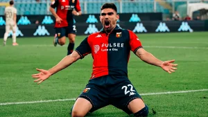 Johan Vásquez ya dio el grito en Italia con el gol del triunfo para el Genoa