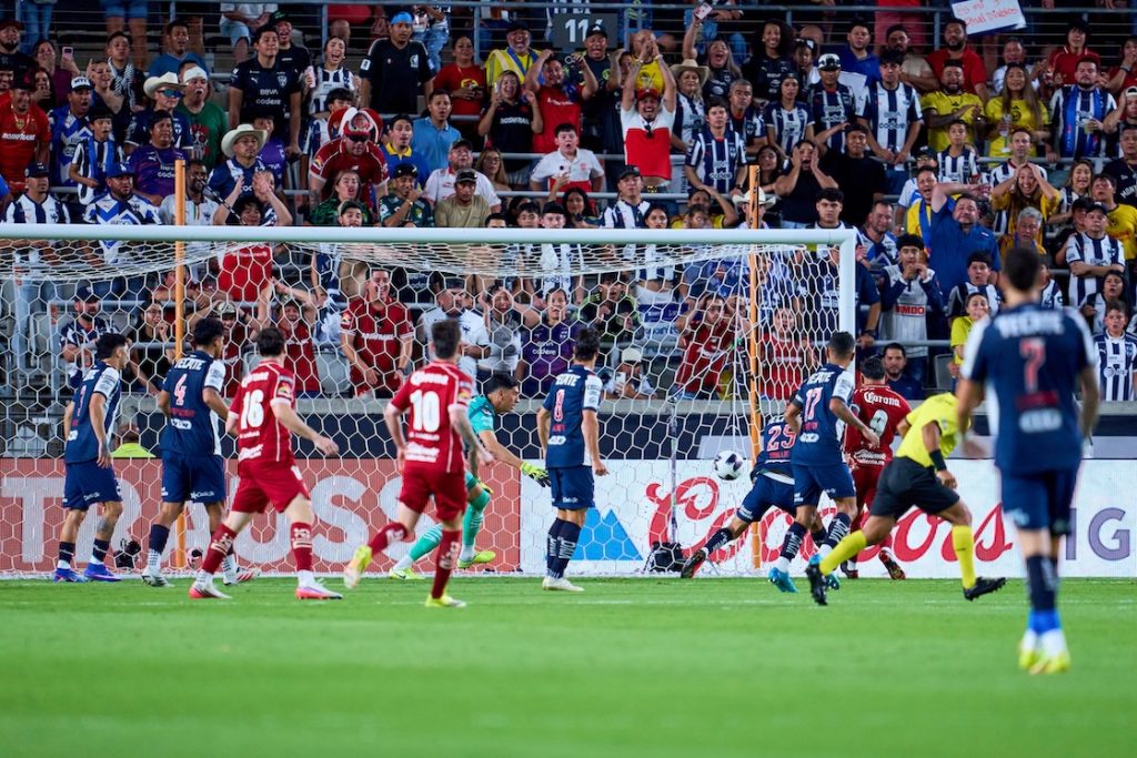 El gol de Alexis Vega