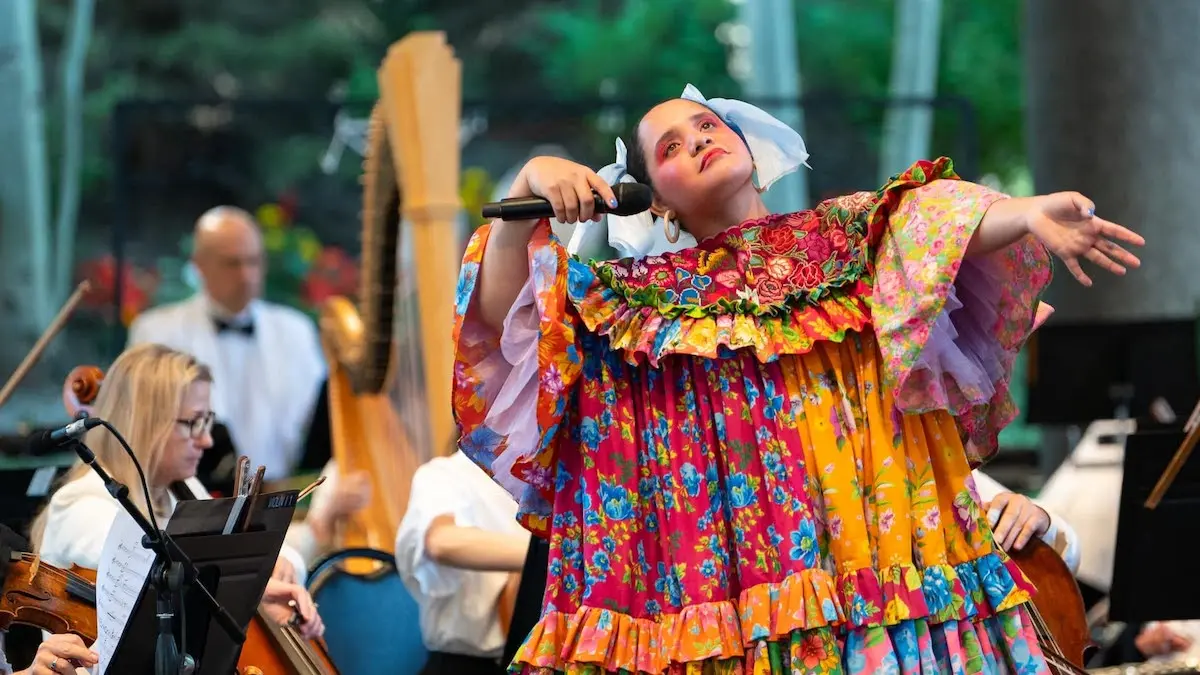 Fotografía de la artista colombiana-canadiense Lido Pimienta