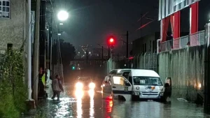 mueren-personas-fuga-gas-transporte-publico-edomex-inundaciones-destacada