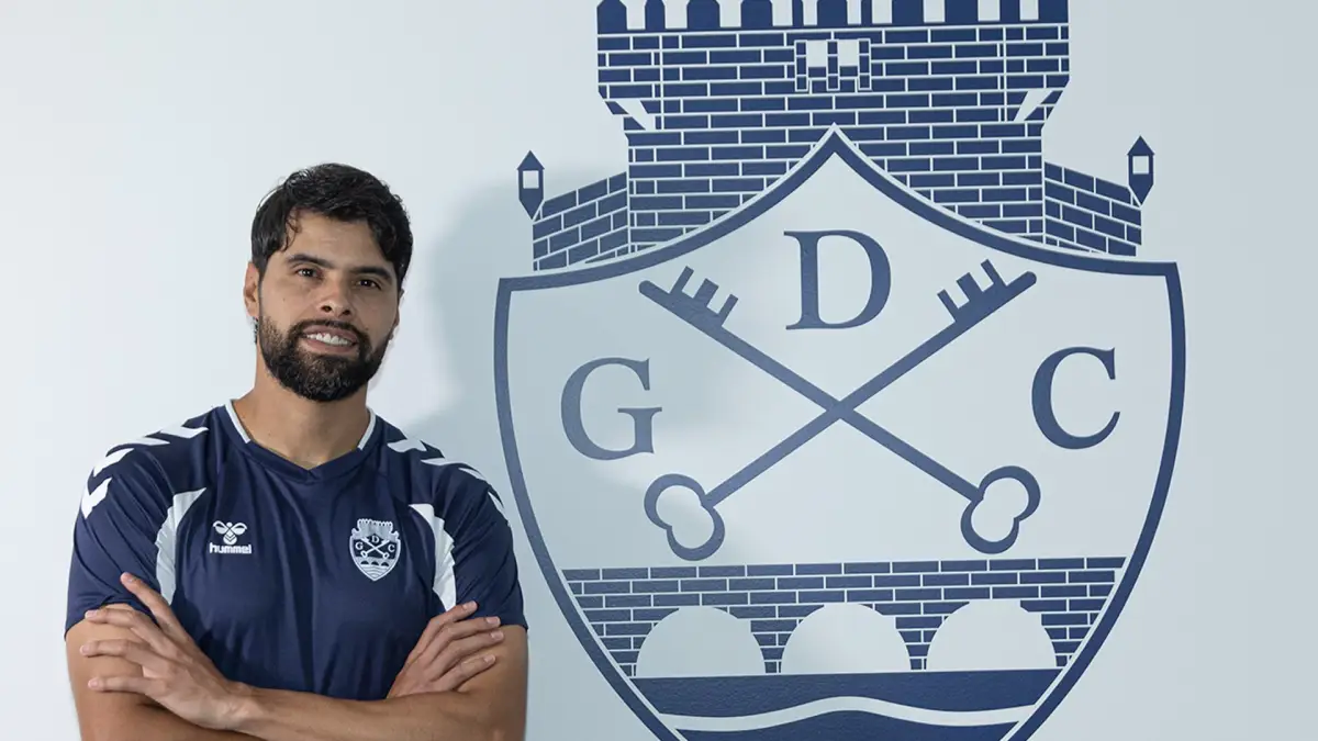 Néstor Araujo nuevo jugador GD Chaves