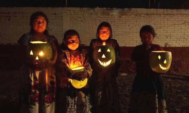 “Pedir calaverita”: El origen de la tradición mexicana del Día de Muertos
