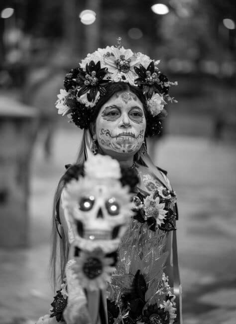 “Pedir calaverita”: El origen de la tradición mexicana del Día de Muertos