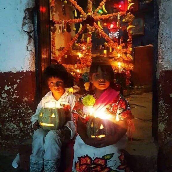 “Pedir calaverita”: El origen de la tradición mexicana del Día de Muertos