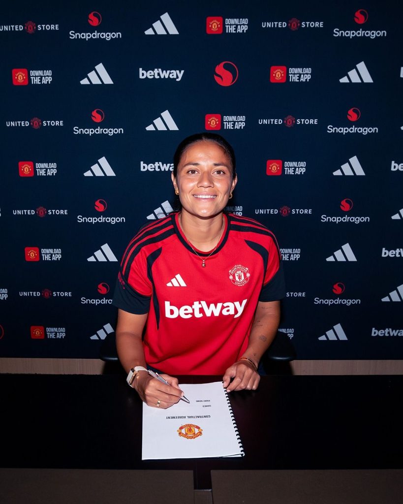 Rebeca Bernal llega al Manchester United