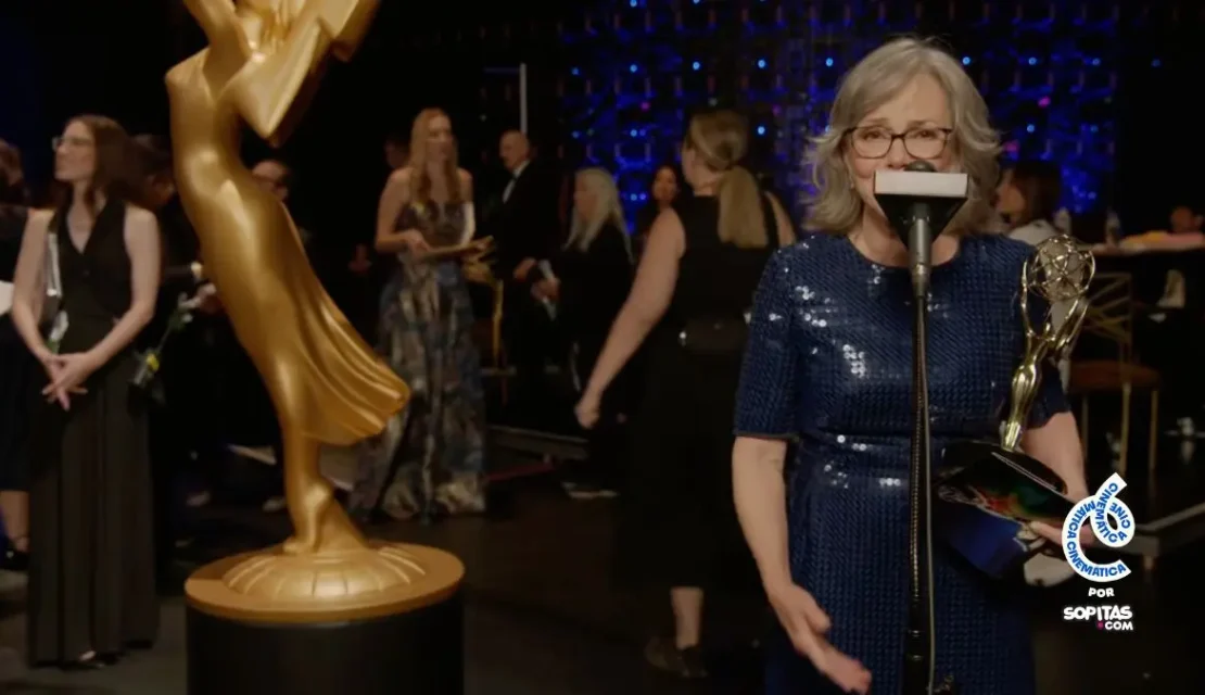 Sally Field menciona la posible fusión entre Warner y Paramount en los Premios Emmy 2026