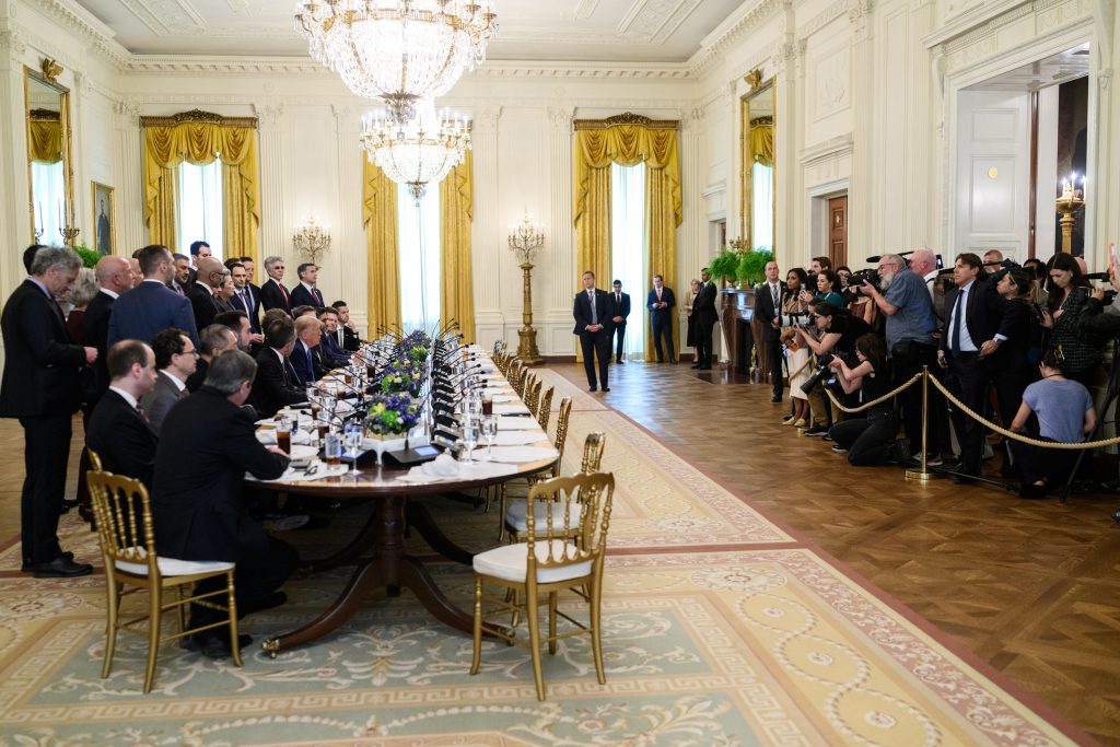 ¿Qué es la Superinteligencia? Trump le cambió el nombre a la IA y apunta a serias consecuencias