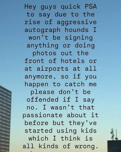 comunicado de kevin parker de tame impala mencionando que dejará de dar autógrafos en aeropuertos y hoteles