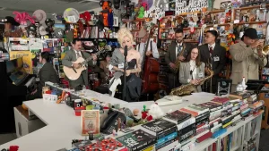Imagen de la sesión Tiny Desk de Mon Laferte, 2026