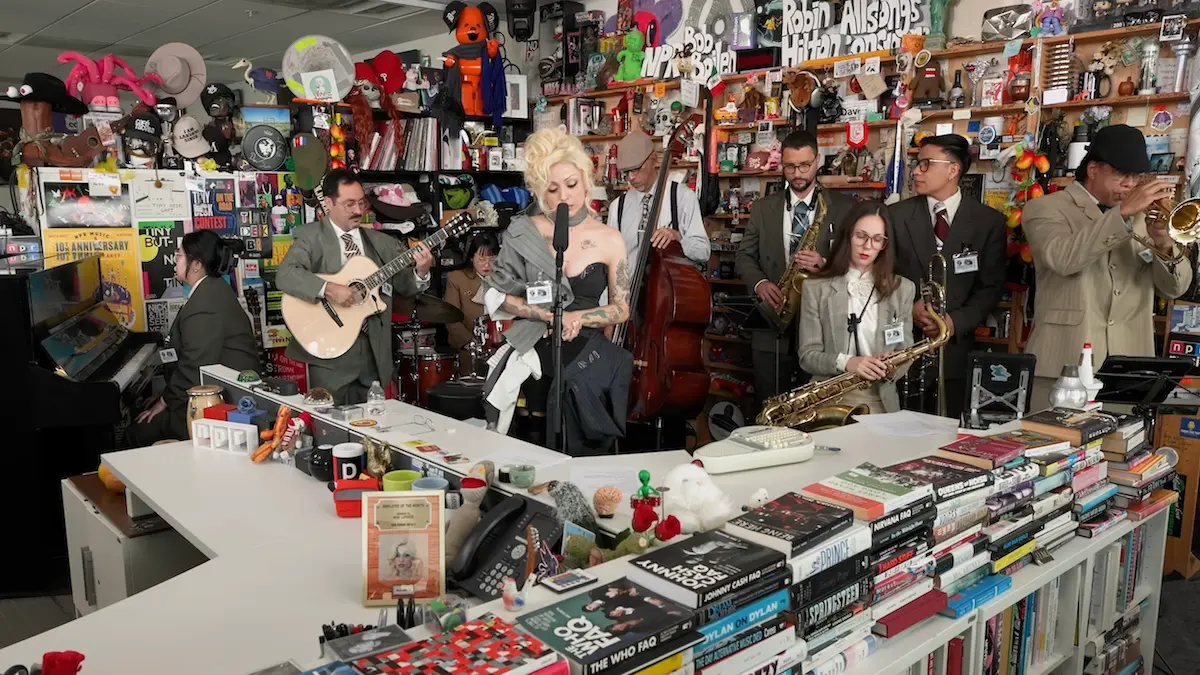 Imagen de la sesión Tiny Desk de Mon Laferte, 2026