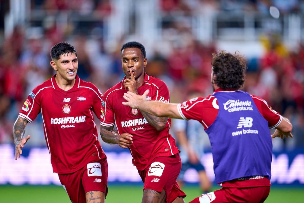 Elinho sentenció la final