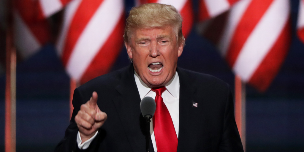 Trump contra periodistas: Las veces que el mandatario ha perdido el control