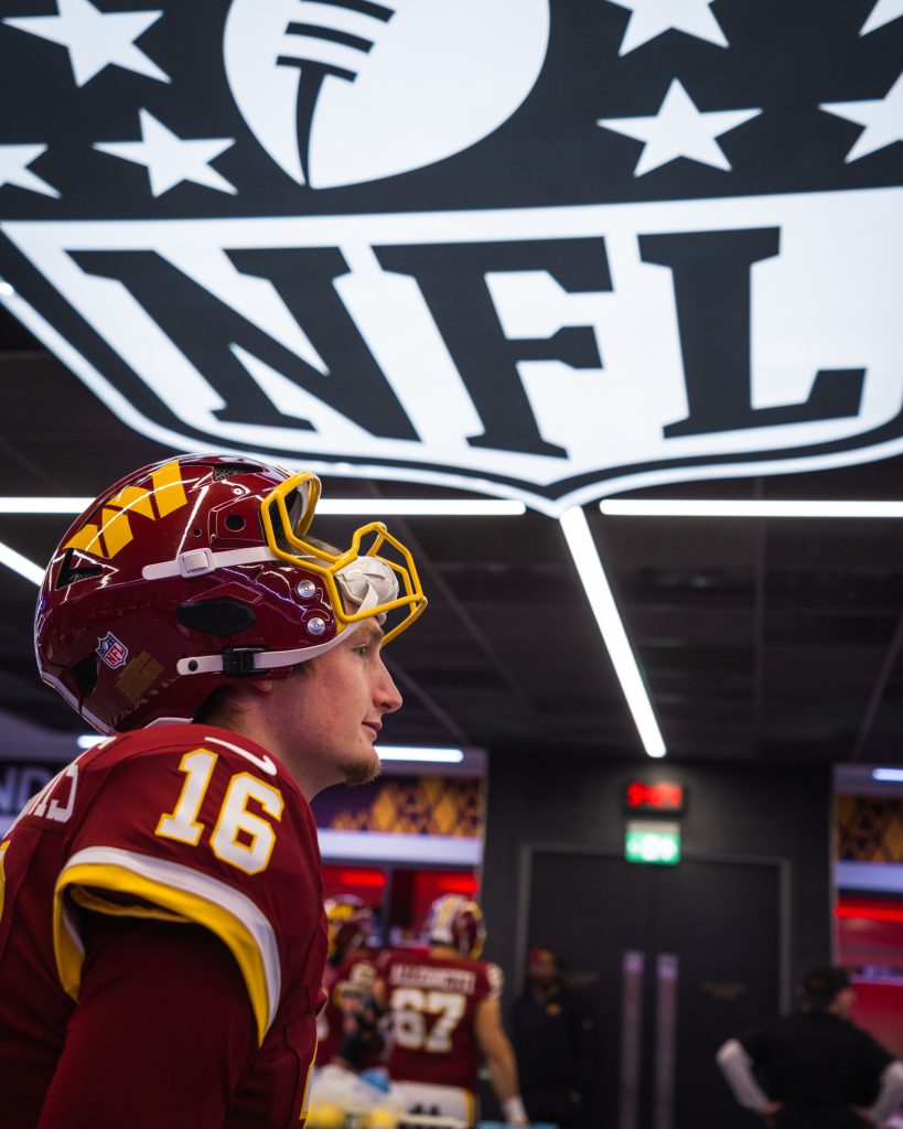 Athan Kaliakmanis se estrenó en la NFL