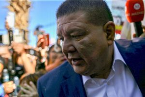 César Jáuregui permanecerá en prisión preventiva por "traición a la patria"