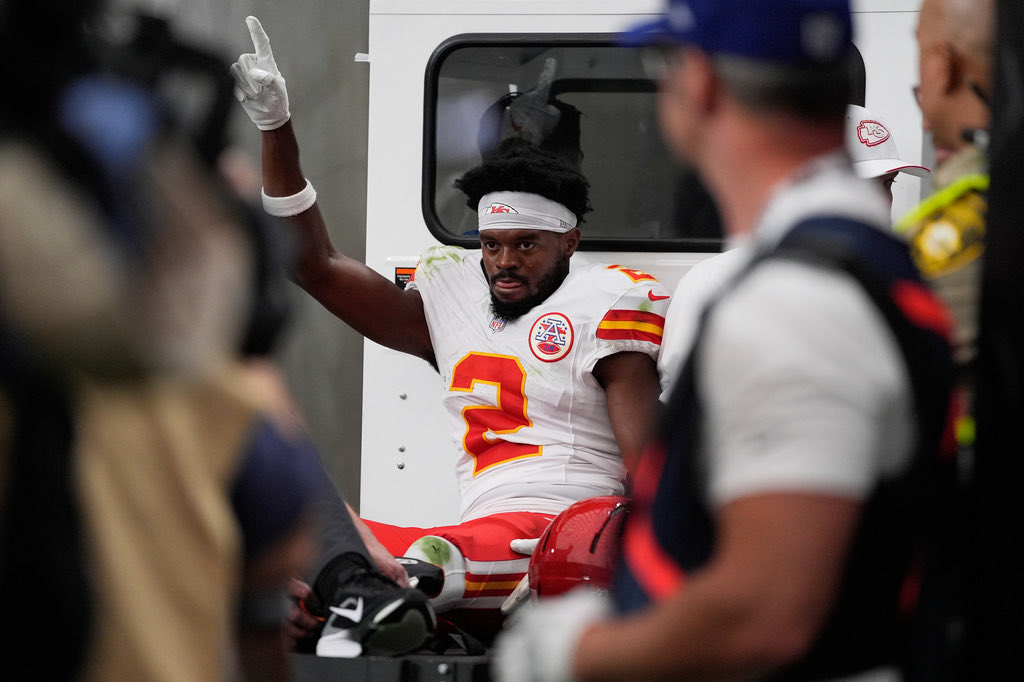 Tyquan Thornton en el juego ante los Raiders