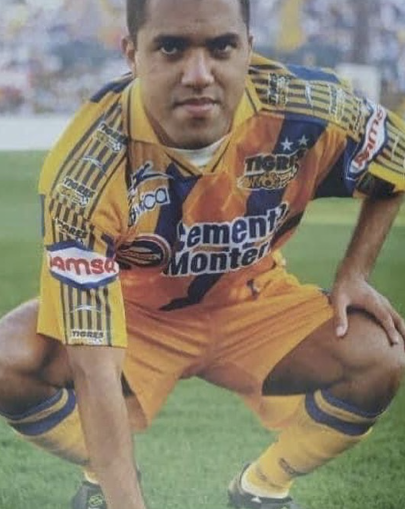Ailton Gonçalves en su etapa con Tigres