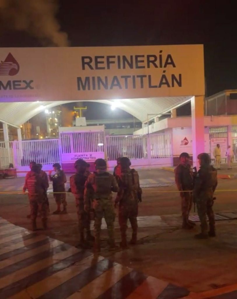 Lo que sabemos del ataque en la refinería de Pemex en Minatitlán
