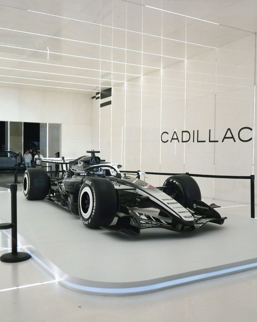Hasta cuándo puedes ir a ver el auto de Checo Pérez en Polanco