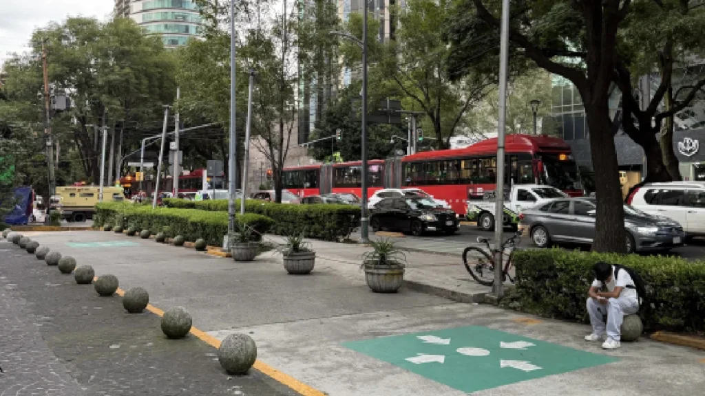 bloque-metrobus-servicio-caminero-indios-verdes-1