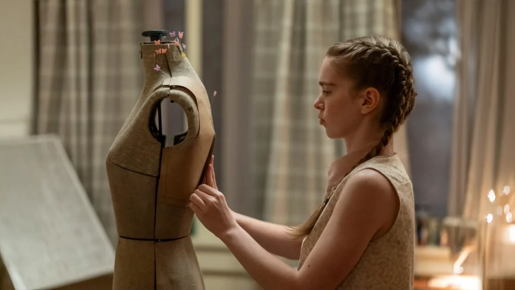 Personaje de Carrie en la serie de 2026