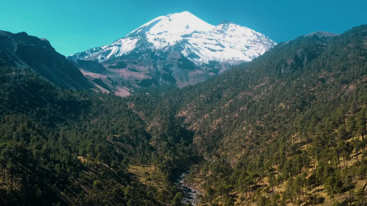 "Cartas al Glaciar", proyecto que busca concientizar sobre la desaparición del último glaciar del Pico de Orizaba
