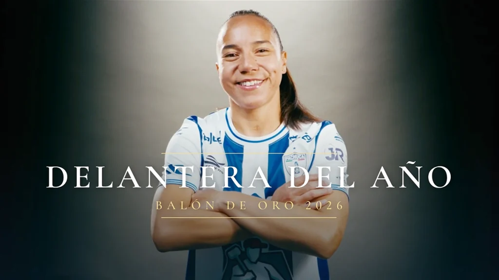 Charlyn Corral, delantera del año