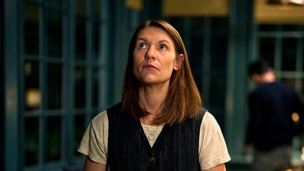 Claire Danes como Aggie en The Beast in Me