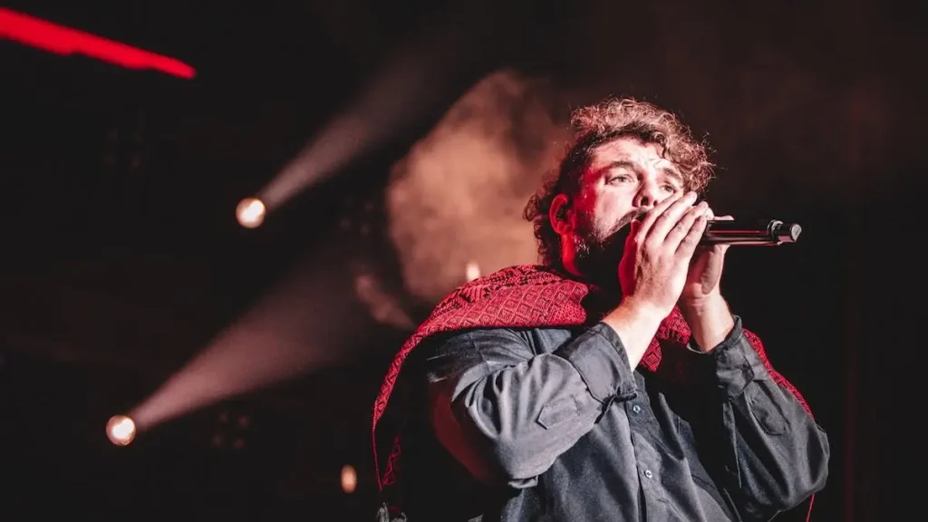 Foto de David Velasco, vocalista de Porter.