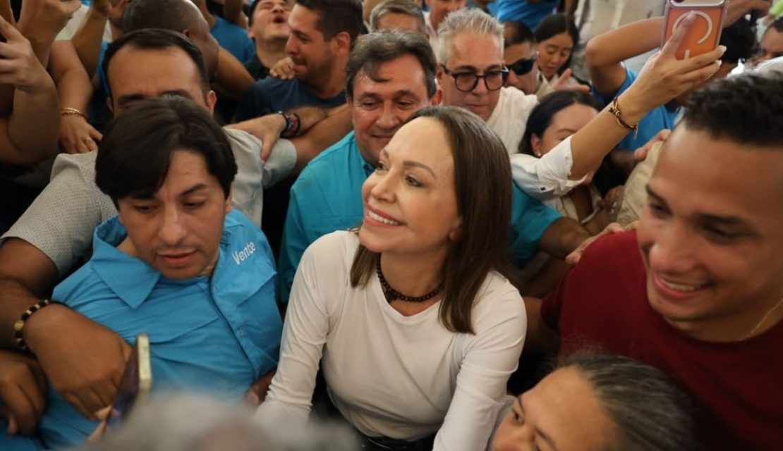 María Corina Machado regresa a Venezuela tras casi 10 meses fuera del país