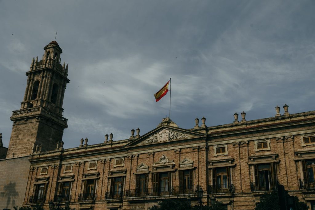 ¿Por qué se adelantaron las elecciones en España?
