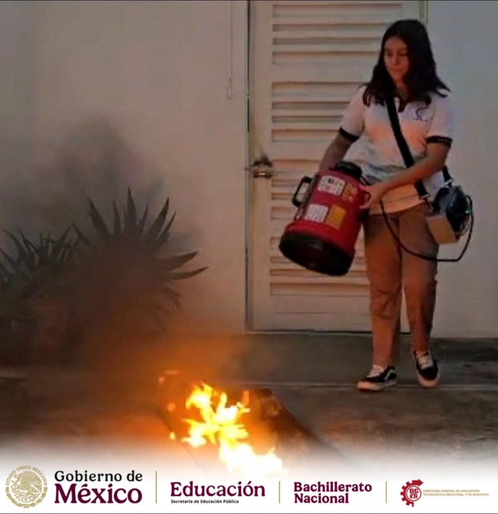 ¡Orgullo mexa! Estudiante de CETIS gana medalla de oro en Indonesia por crear un extintor acústico