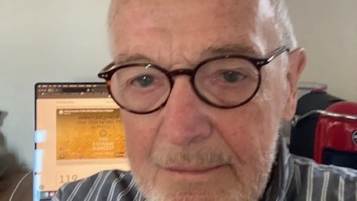 Francis Halzen es galardonado con el Premio Nobel de Física