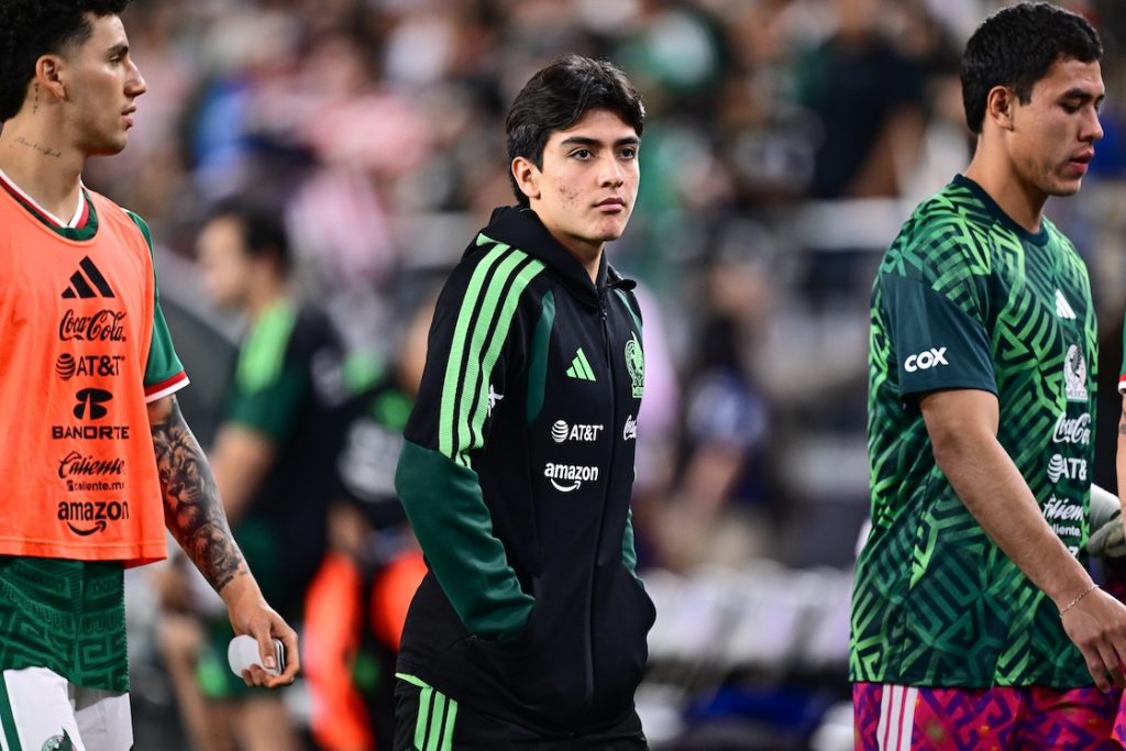 Gil Mora con la Selección Mexicana