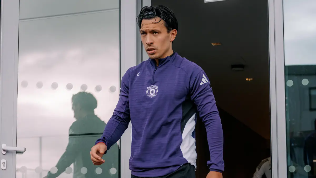 Lisandro Martínez se disculpa con el Manchester United
