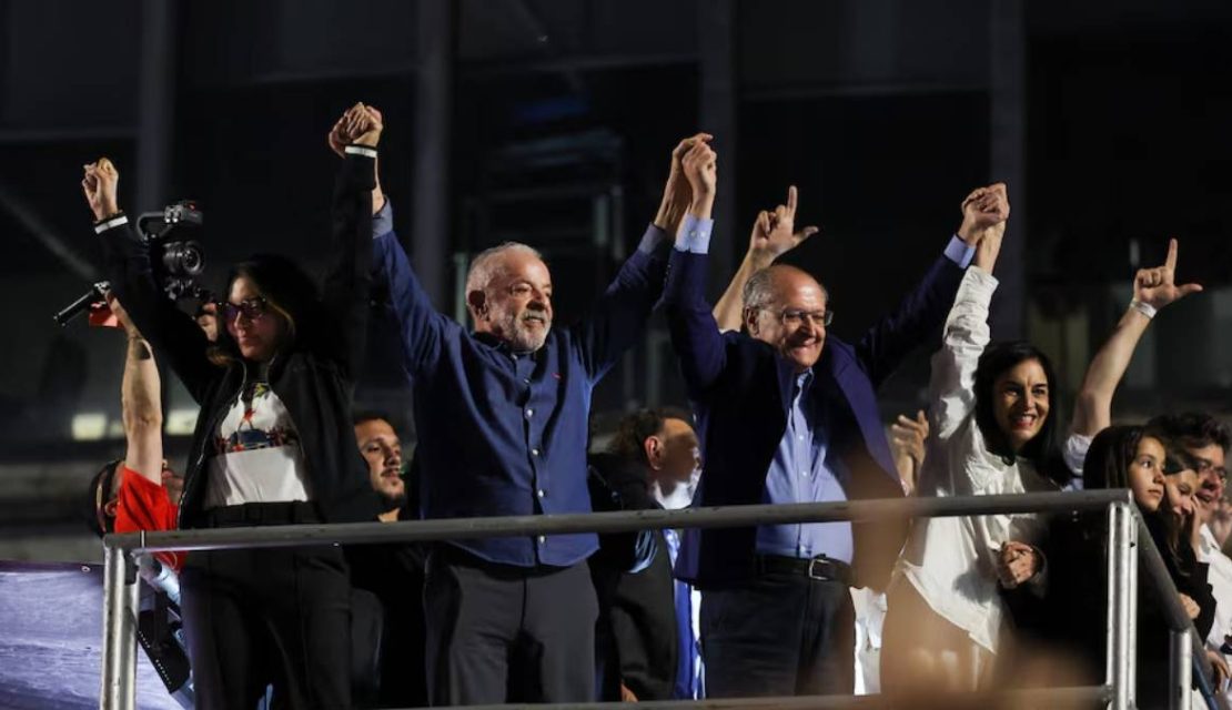 Detrás de la victoria de Lula da Silva: Un ‘ejército’ de 10 millones de personas en WhatsApp