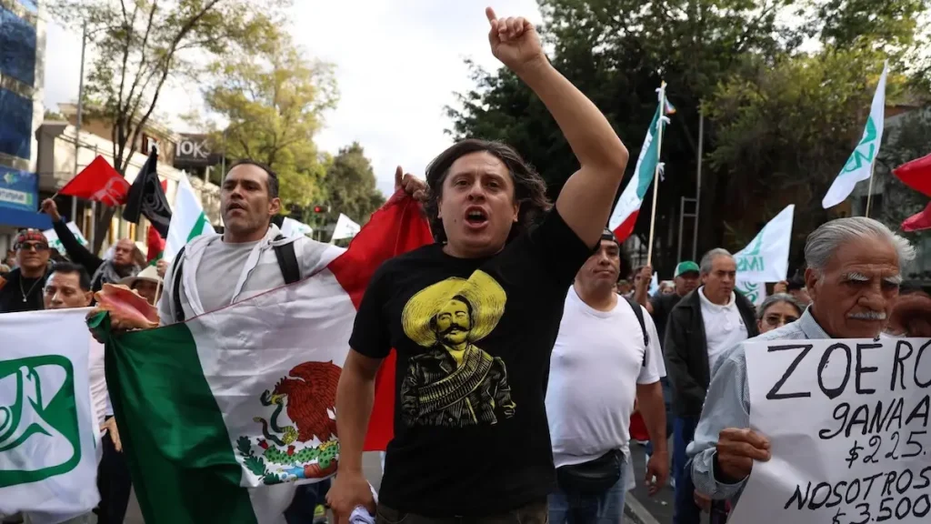 Trabajadores del IMSS convocan a tercera megamarcha el 30 de octubre
