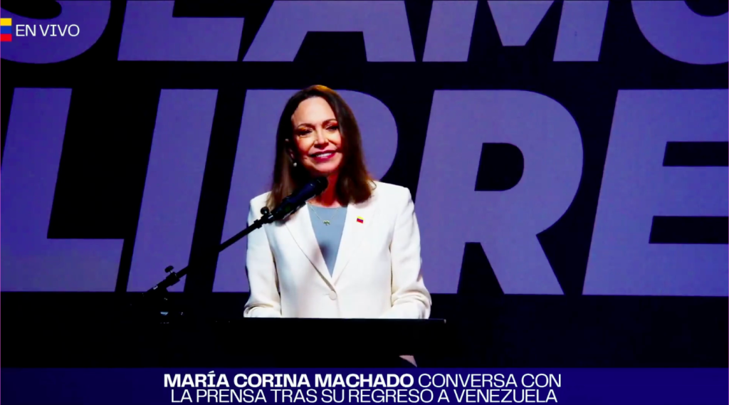 María Corina Machado vuelve a Venezuela y enfrenta a Delcy Rodríguez: "Yo soy su antítesis"