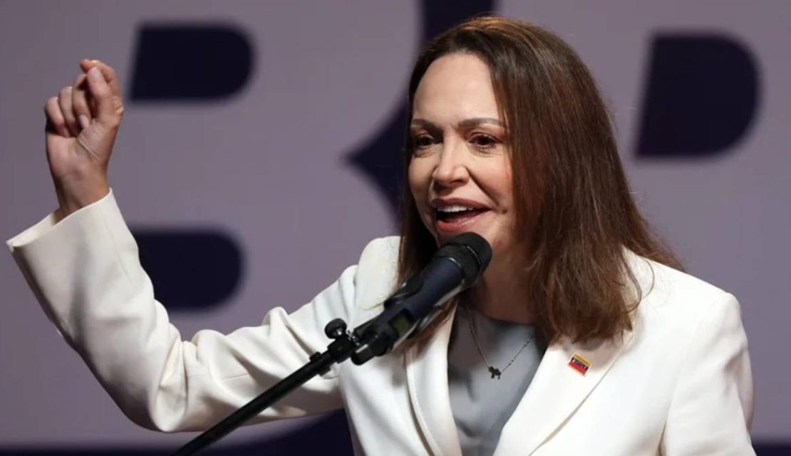 María Corina Machado vuelve a Venezuela y enfrenta a Delcy Rodríguez: “Yo soy su antítesis”