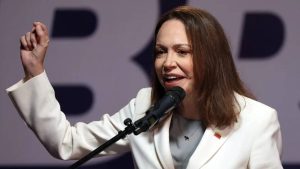 María Corina Machado vuelve a Venezuela y enfrenta a Delcy Rodríguez: "Yo soy su antítesis"