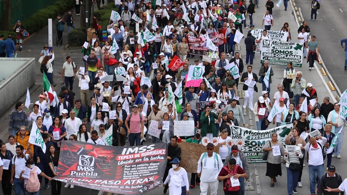 Trabajadores del IMSS convocan a tercera megamarcha el 30 de octubre