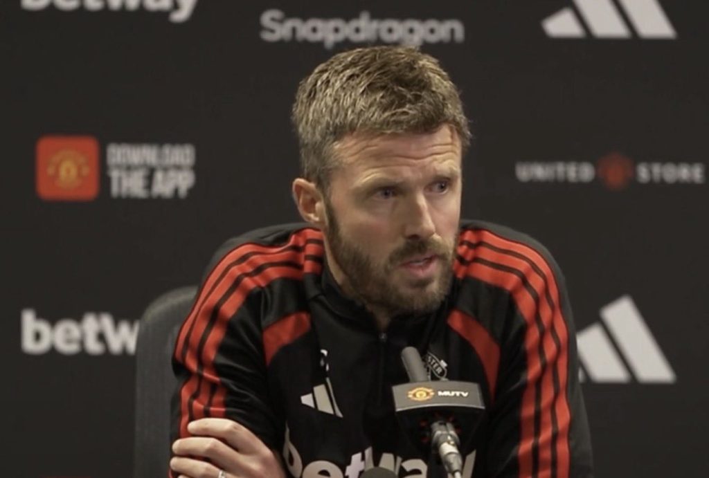 Michael Carrick en conferencia